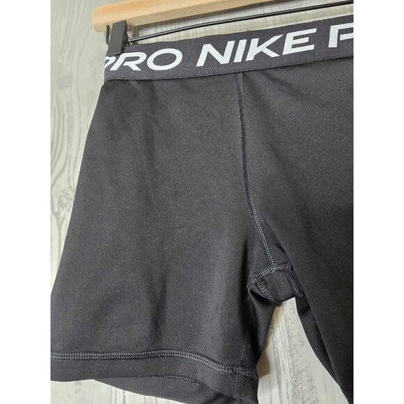 Nike Black Athletic Shorts - Picture 5 of 7